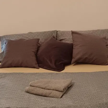 Danisar شقة بييلينا